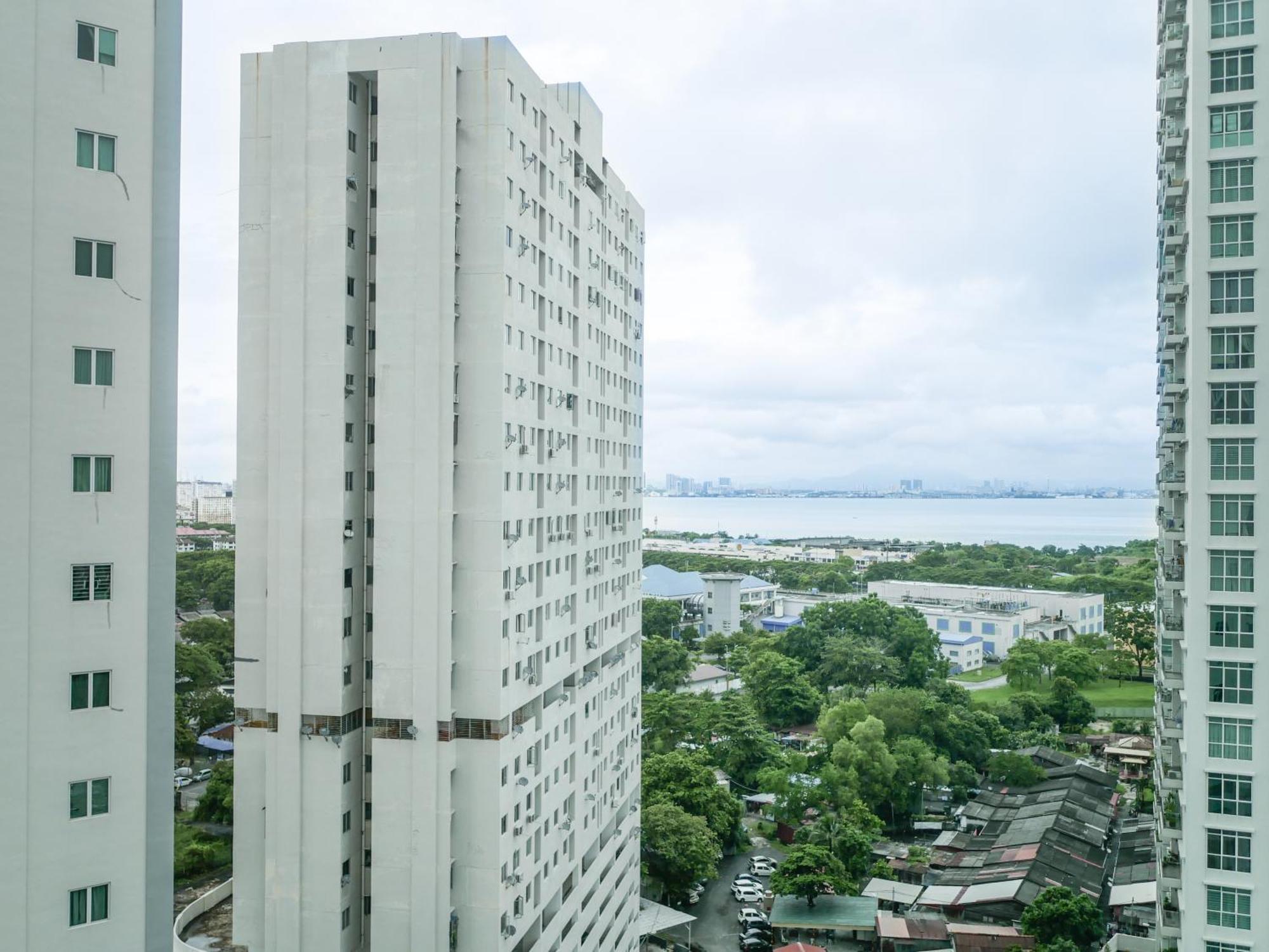 Penang Straits Garden Condominium Georgetown Экстерьер фото